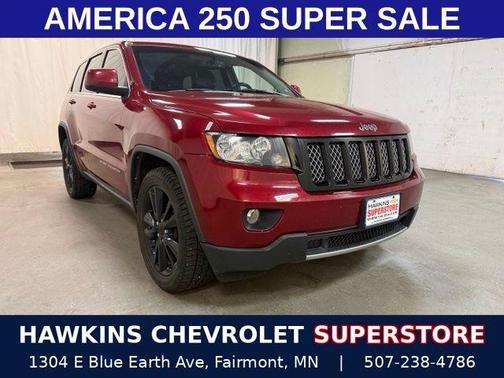 Deep Cherry Red Crystal Pearlcoat 2012 Jeep Grand Cherokee Laredo