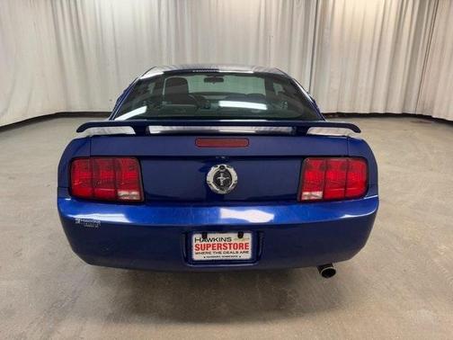 2005 Ford Mustang 