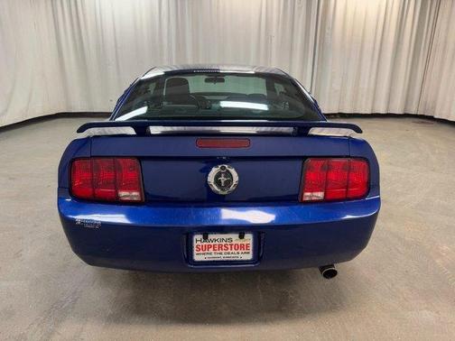 2005 Ford Mustang 