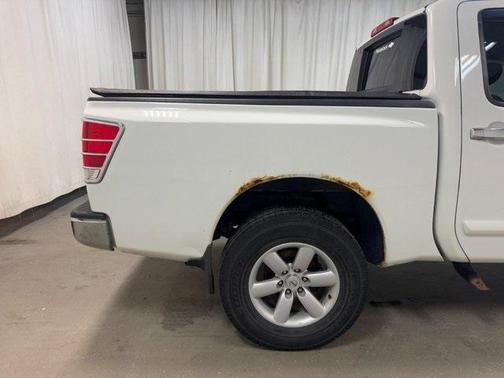 2013 Nissan Titan SV