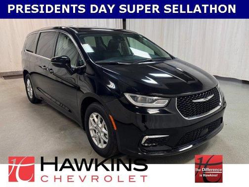 2024 Chrysler Pacifica Touring-L