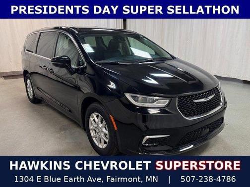 2024 Chrysler Pacifica Touring-L