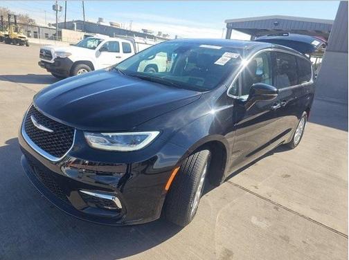 2024 Chrysler Pacifica Touring-L