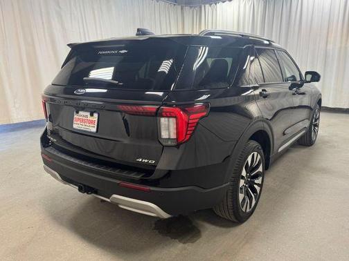 Agate Black Metallic 2025 Ford Explorer Platinum