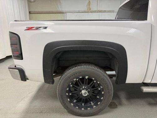 Summit White 2011 Chevrolet Silverado 1500 LT