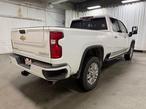 Summit White 2024 Chevrolet Silverado 3500 High Country
