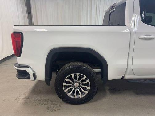 Summit White 2021 GMC Sierra 1500 AT4