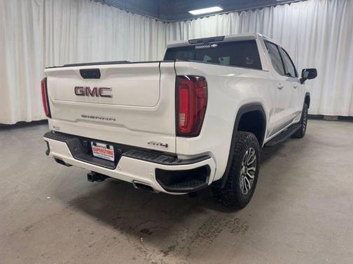 Summit White 2021 GMC Sierra 1500 AT4