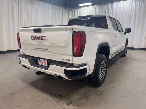Summit White 2021 GMC Sierra 1500 AT4