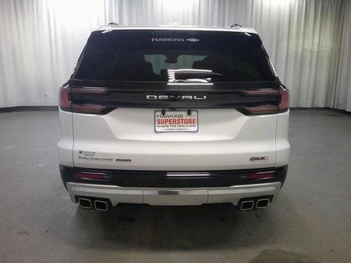 2024 GMC Acadia Denali