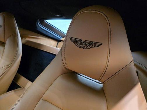 2021 Aston Martin Vantage Automatic