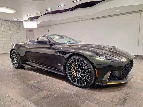 2023 Aston Martin DBS ULTIMATE