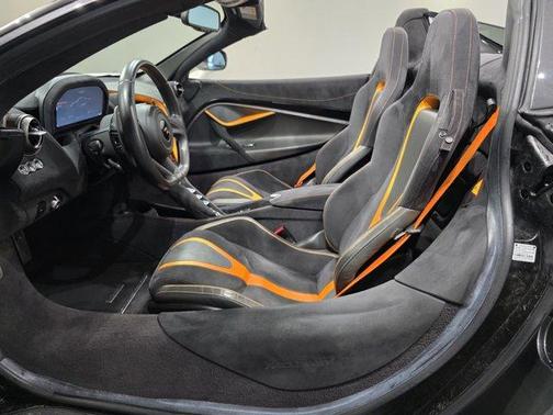 2020 McLaren 720S 