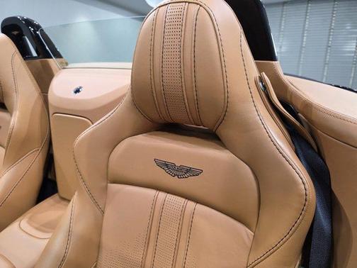 2023 Aston Martin Vantage