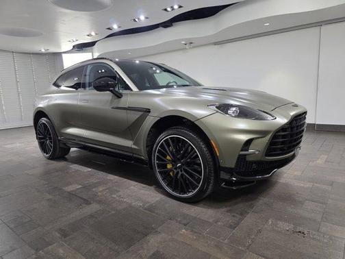 2023 Aston Martin DBX 707