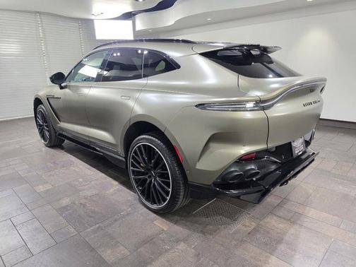 2023 Aston Martin DBX 707