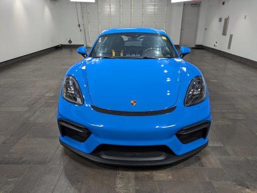2022 Porsche 718 Cayman GT4