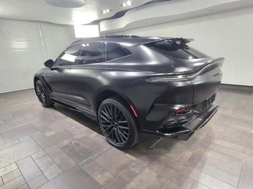 2023 Aston Martin DBX 707