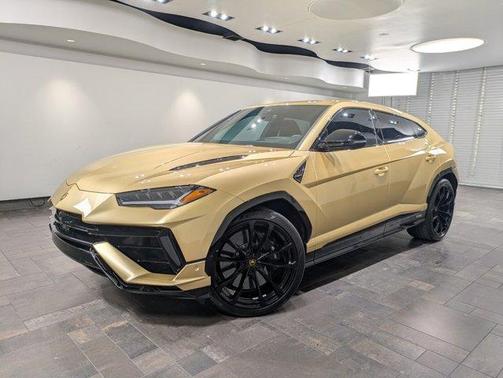 2024 Lamborghini Urus S