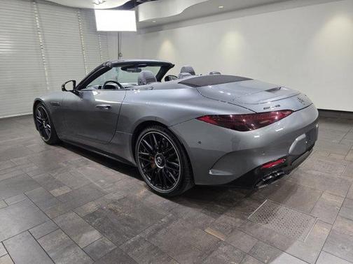 2022 Mercedes-Benz AMG SL 63 Base