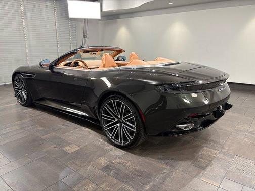 2026 Aston Martin DB12 Volante