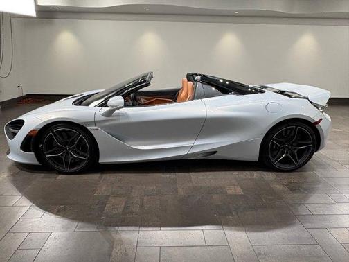 2020 McLaren 720S 