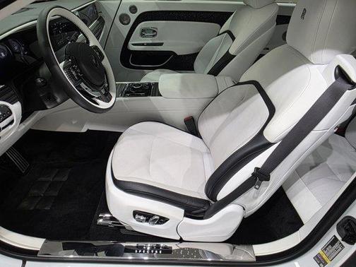 2024 Rolls-Royce Spectre Base