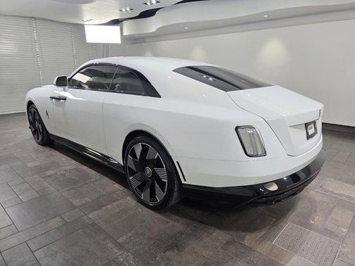 2024 Rolls-Royce Spectre Base