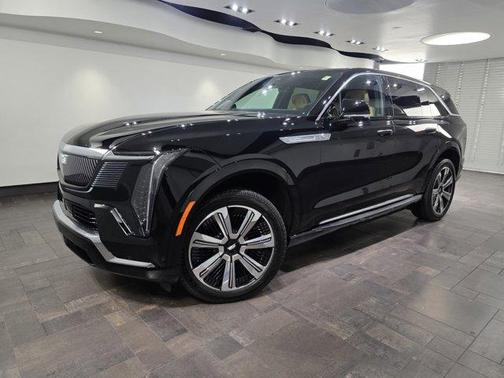 2025 Cadillac Escalade IQ Luxury 2
