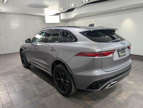 2026 Jaguar F-PACE P400 R-Dynamic S