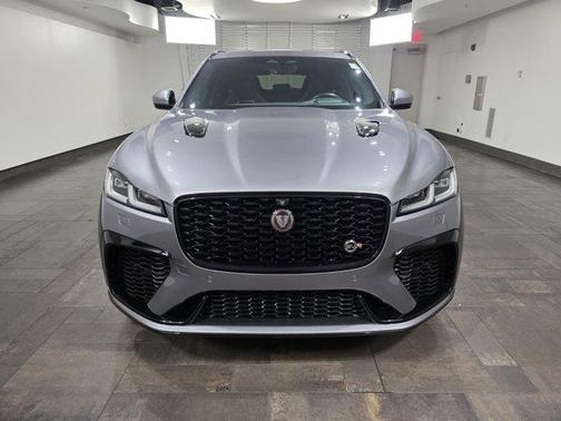 2023 Jaguar F-PACE SVR