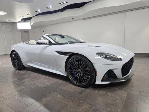 2021 Aston Martin DBS Superleggera Volante