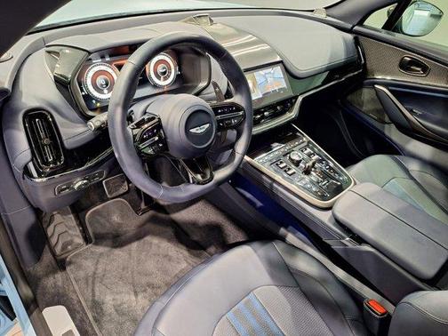 2025 Aston Martin DBX 707