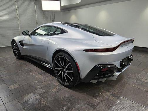 2019 Aston Martin Vantage Base