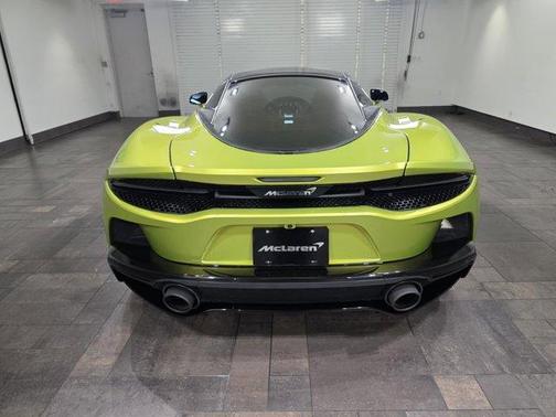 2022 McLaren GT Base