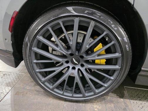 2023 Aston Martin DBX 707