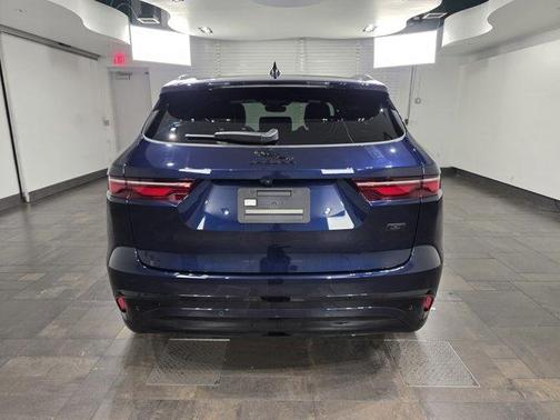 Portofino Blue 2026 Jaguar F-PACE P250 R-Dynamic S