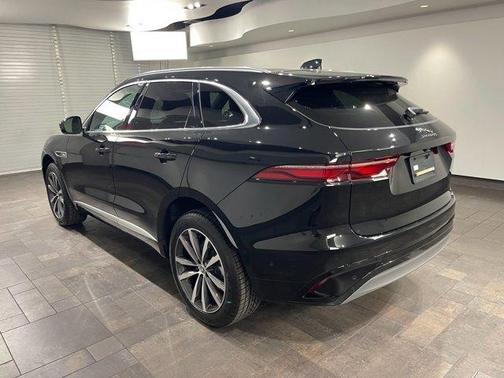 2025 Jaguar F-PACE P250 R-Dynamic S