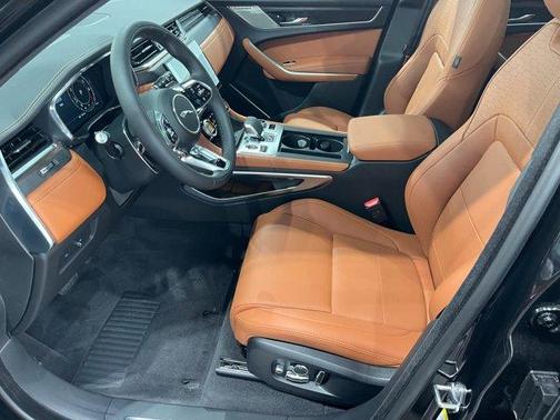 2025 Jaguar F-PACE P250 R-Dynamic S