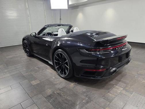2021 Porsche 911 Turbo