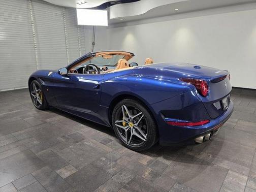 2016 Ferrari California T