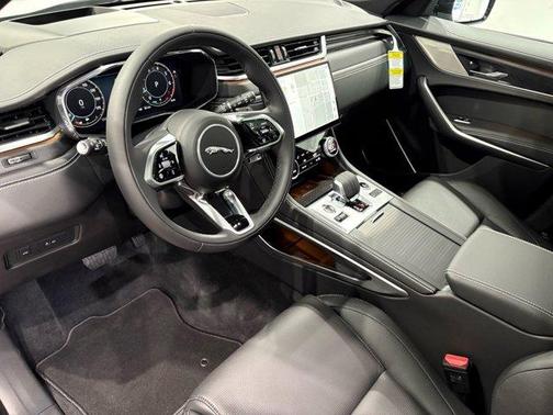 2026 Jaguar F-PACE P250 R-Dynamic S