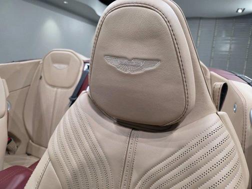 2019 Aston Martin DB11 Volante