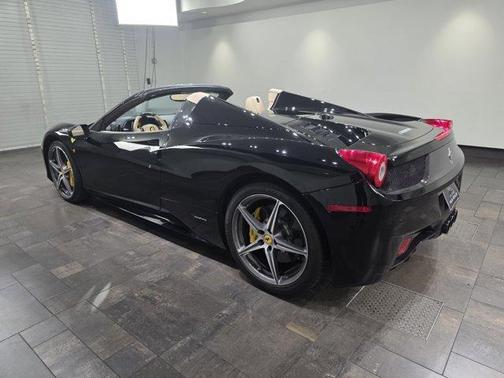 2014 Ferrari 458 Spider Base