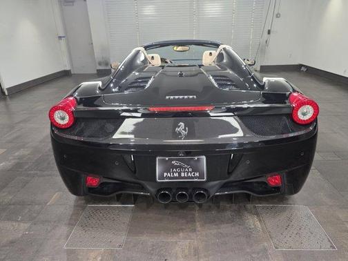 2014 Ferrari 458 Spider Base