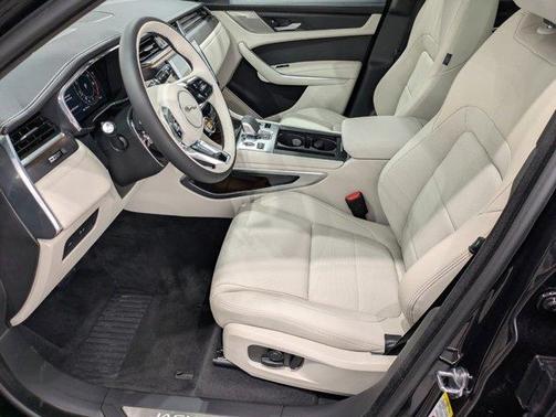 2025 Jaguar F-PACE P250 R-Dynamic S