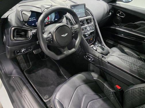 2023 Aston Martin DBS 