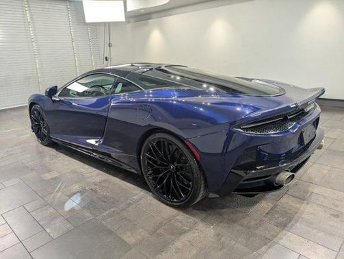 2023 McLaren GT Base