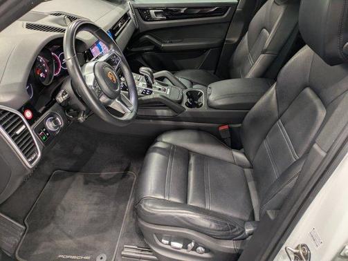 2019 Porsche Cayenne Base
