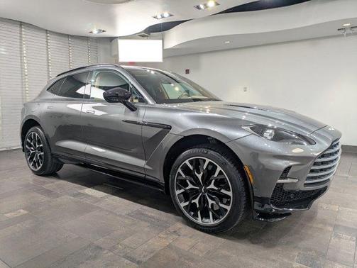 2023 Aston Martin DBX 707